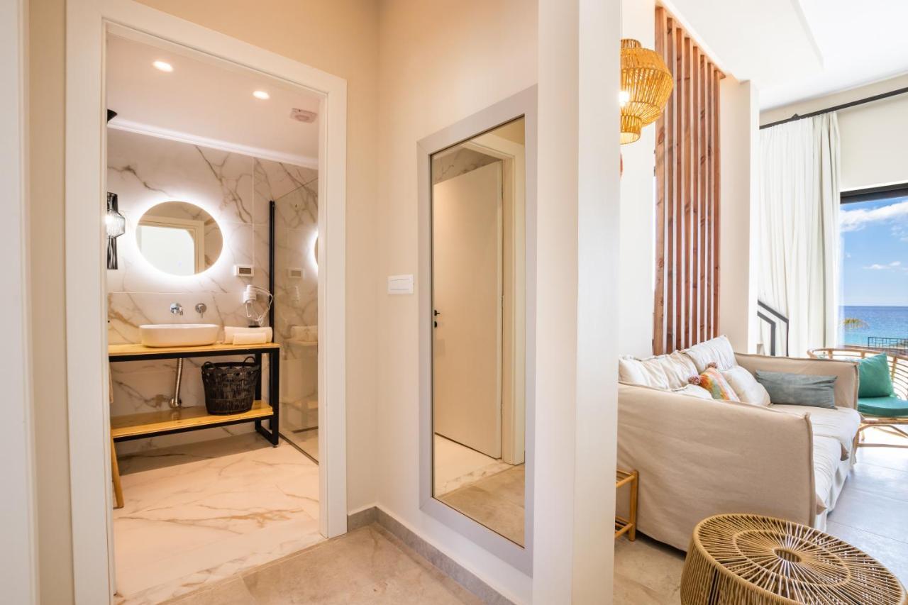 Euphoria Suites Lakki  Exterior photo